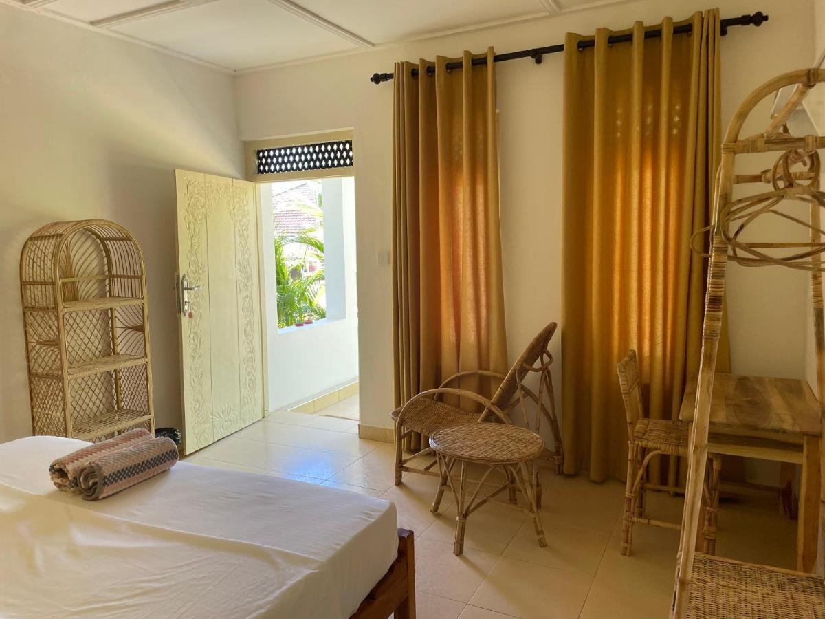 Hotel Banana Surf House Arugam Bay Exteriér fotografie